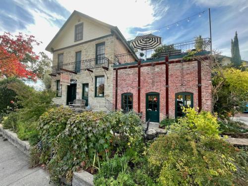 Yountville Hotel | Maison Fleurie, A Four Sisters Inn