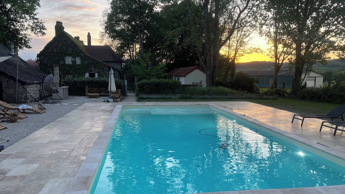 Saint-Nizier-sur-Arroux Villa | Maison & Pool in the Bourgogne