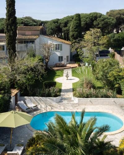 Plage de la Garonnette Villa | Maison Fruitier with pool at 15m from the Beach in Sainte-maxime
