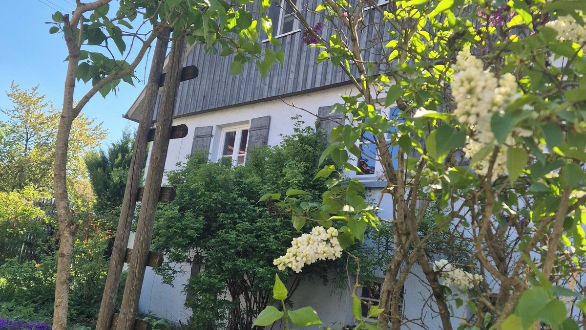 Sonnenbuehl House | Maison Fuchs - A Fantastic former farmhouse with garden, WiFi and BBQ
