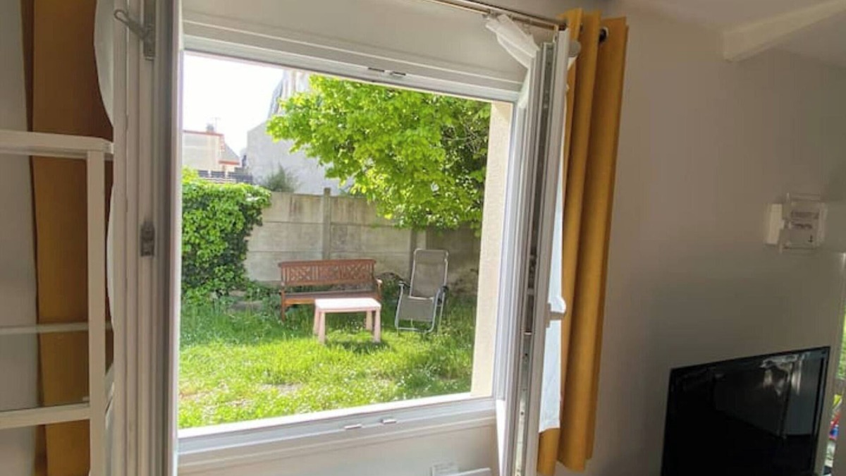Sartrouville House | Maison Indépendante Avec Jardin. Proche de Paris