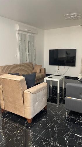 Lieusaint House | maison individuelles pour 16 personnes