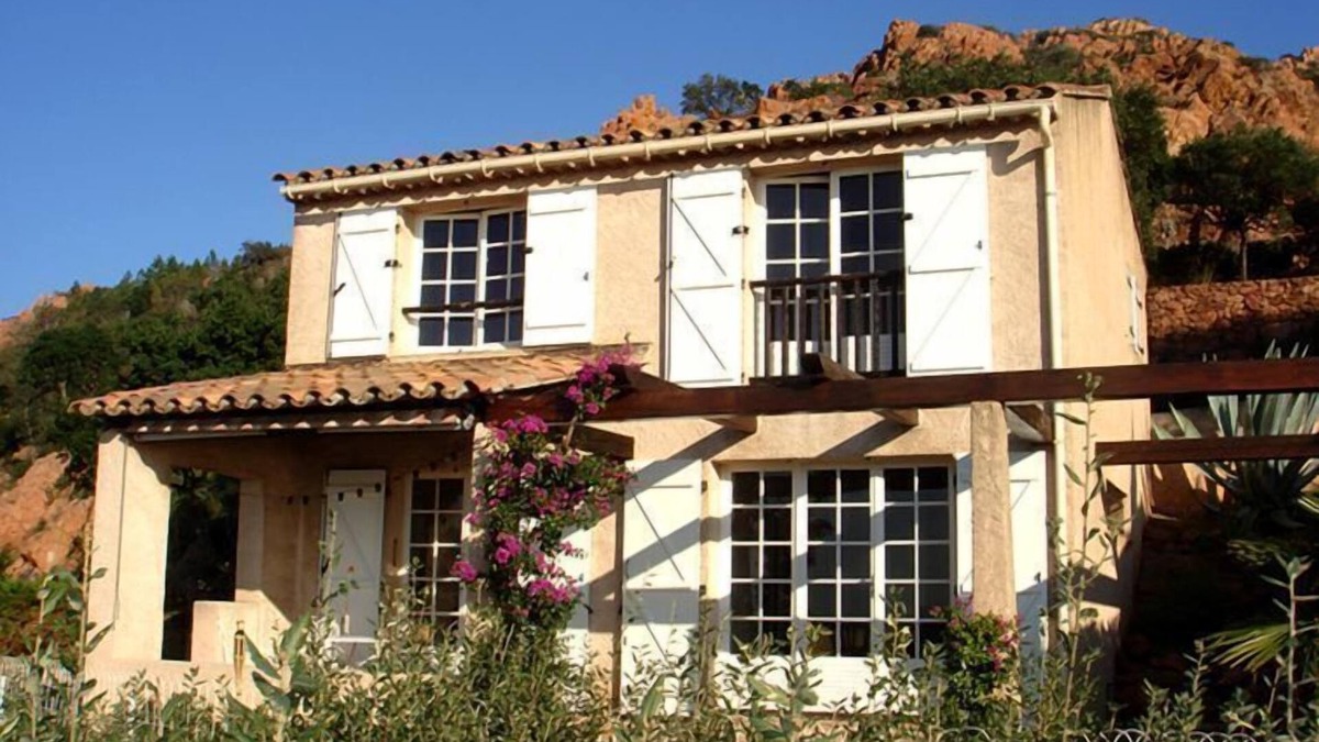 Agay House | Maison La Galine by Interhome