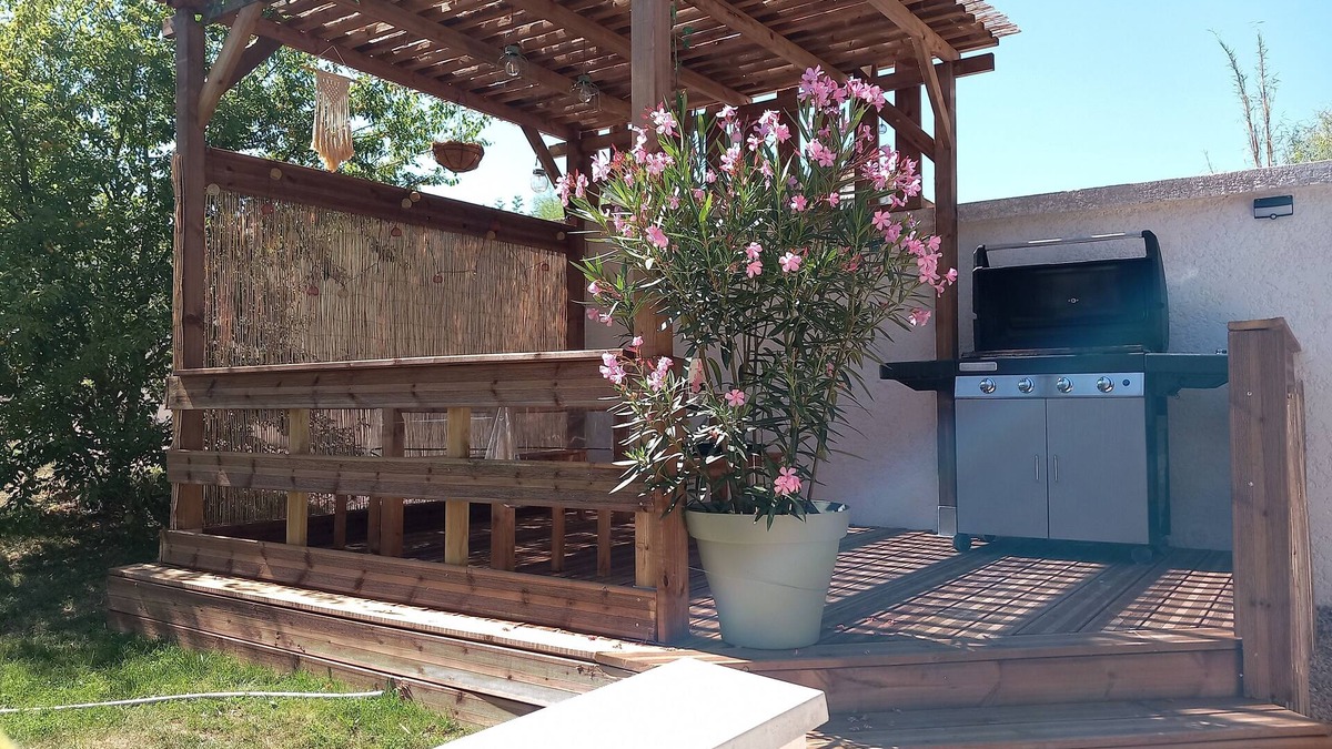 Champs House | Maison la Tourterelle in Auvergne