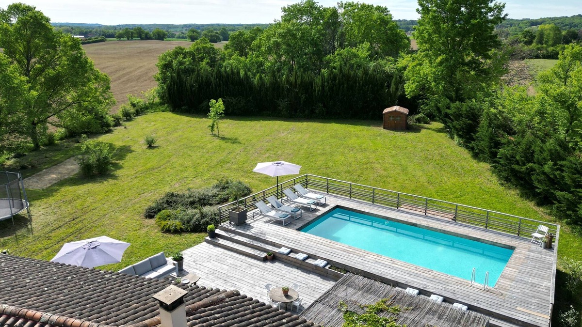 Sainte-Radegonde House | Maison les comtes - with swimming pool in Périgord