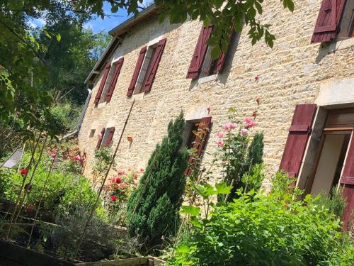 Myon House | Maison Les greniers