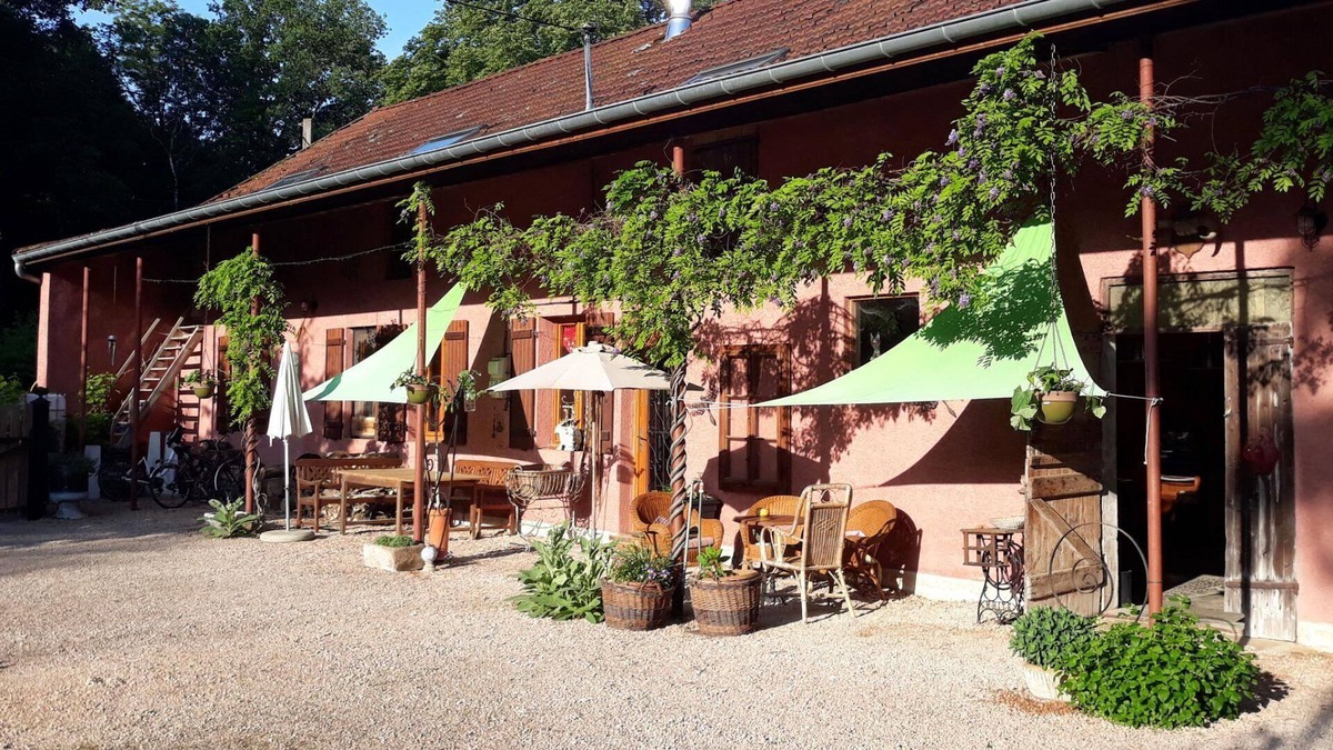 La Chapelle-Thecle House | Maison Libellule - LA Chapelle Thecle