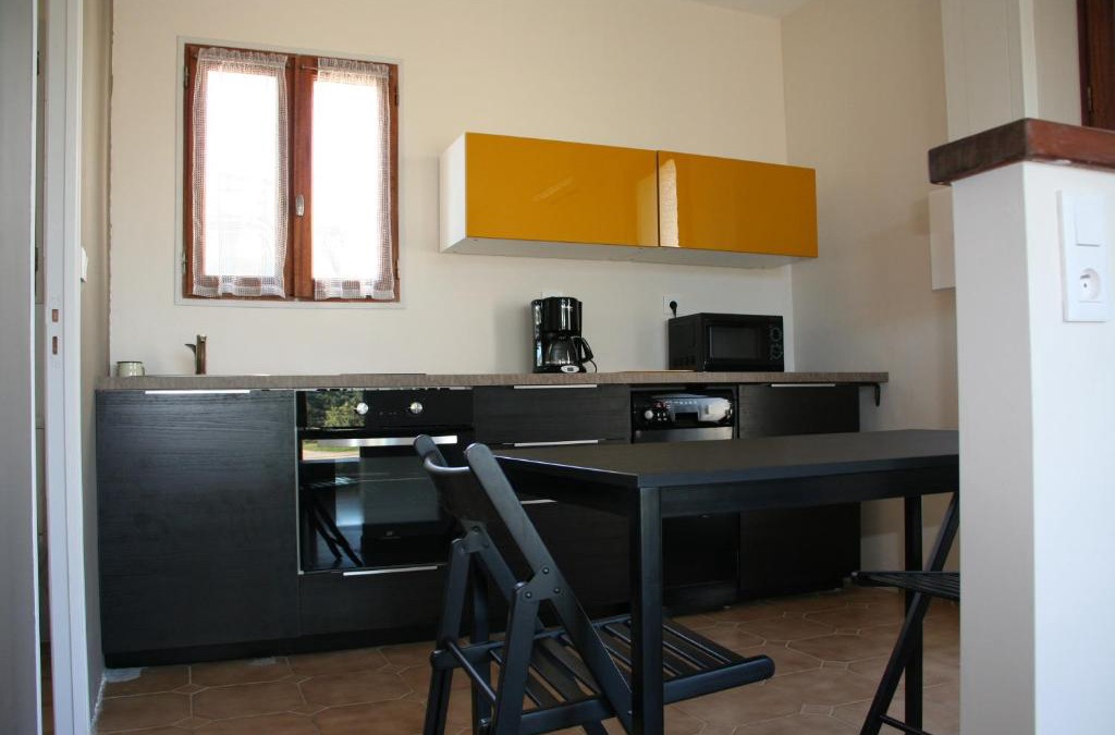 Pignans Apartment | Maison loubiere