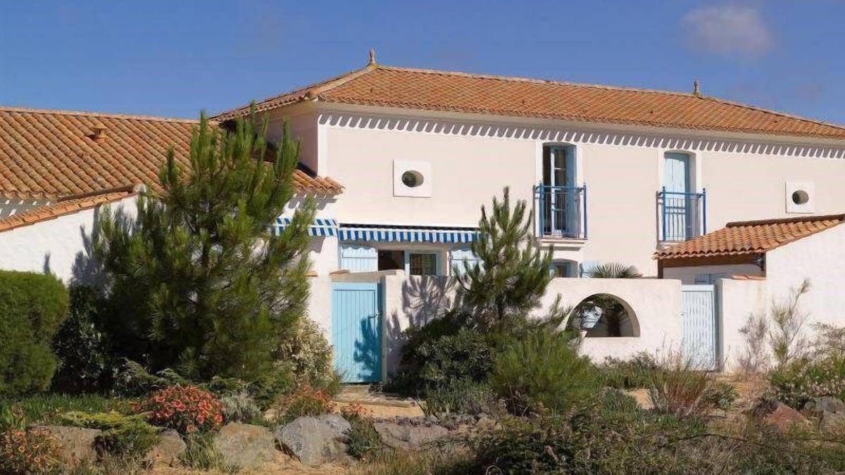 Saint-Jean-de-Monts House | Maison lumineuse avec jardin privé