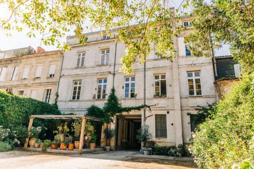 Sainte-Foy-la-Grande Apartment | Maison M on the Dordogne