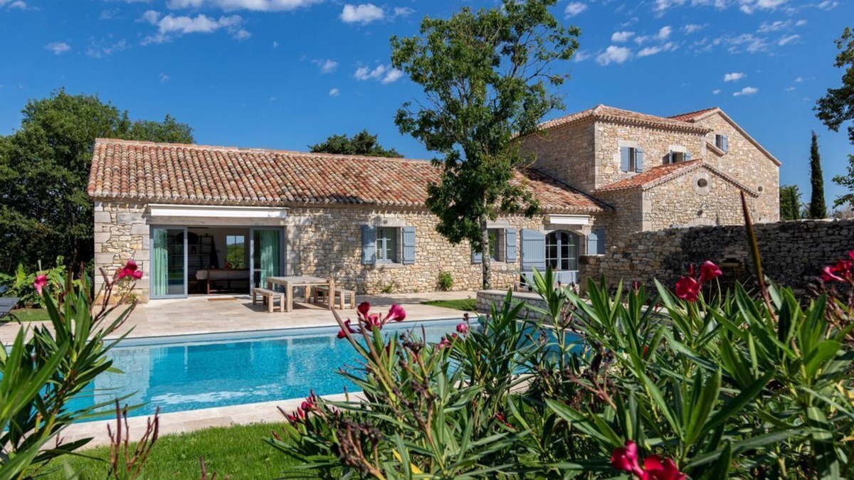 Cahors Villa | Maison Malbec - Six Bedroom Villa, Sleeps 12