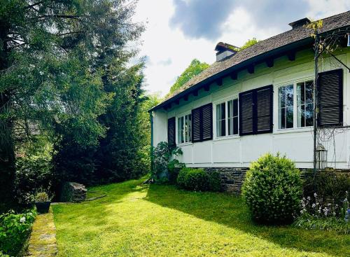 Manderscheid House | Maison Manderscheid, Vulkaneifel