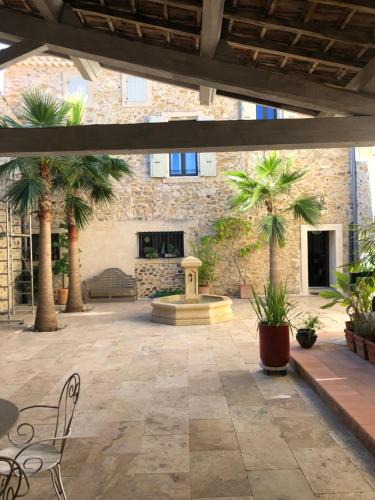 Roujan House | Maison Mia Majorelle