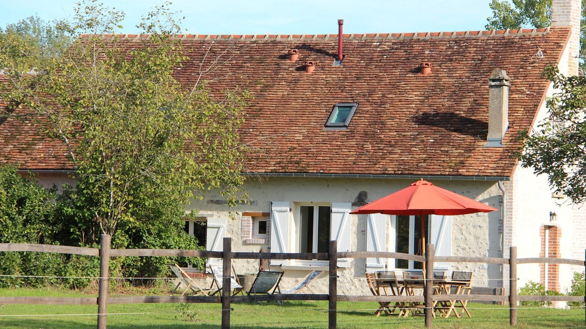 Fontaines-en-Sologne Apartment | Maison MOZ Grande Suite Entre Chambord et Cheverny Idéale Pour se Ressourcer