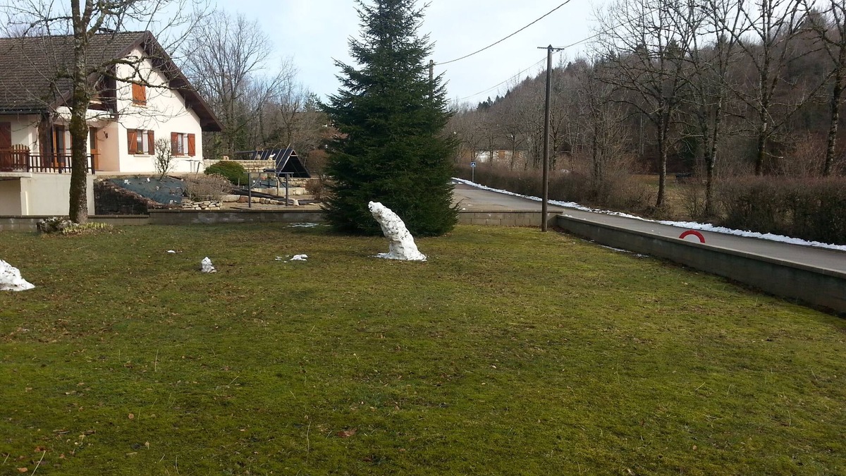 Bonlieu Apartment | Maison Neige Près des Cascades du Hérisson . Animaux de Compagnie non Acceptés
