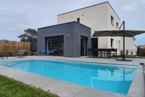 Gonneville-en-Auge House | Maison neuve avec piscine chauffée de mai à septembre à 6 minutes de la plage