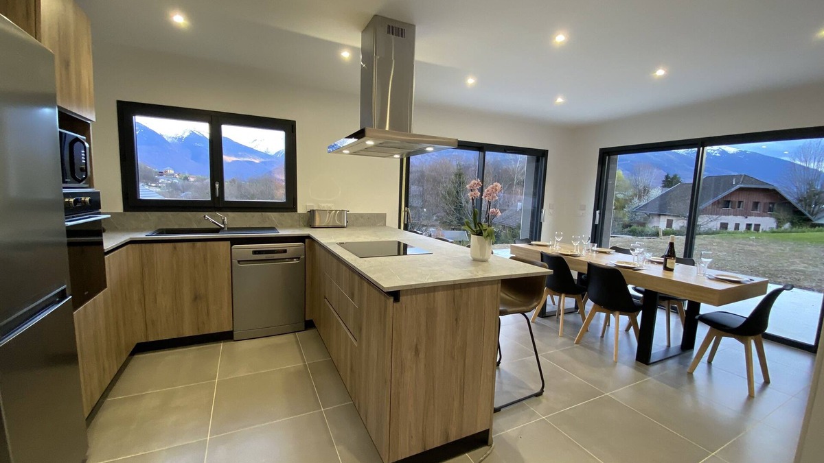 Mercury House | Maison Neuve Entre Lacs et Montagne, Idéal Pour Découvrir le Pays Savoyard !