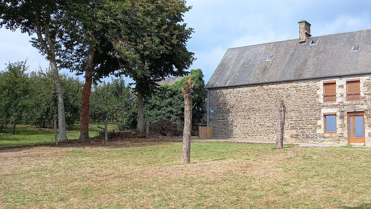 Saint-Pois House | Maison Normande Rénovée, Animaux de Compagnie Acceptés