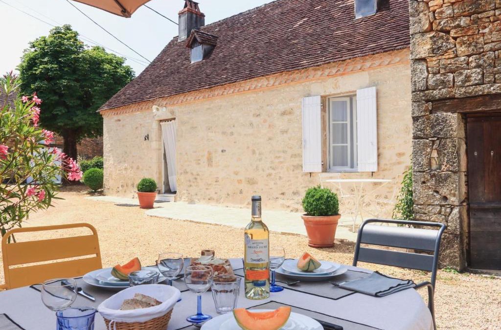 Tourtoirac House | Maison Périgourdine Authentique avec Cheminée, Jardin, Cuisine d'Été et Visite de Truffière - FR-1-616-239