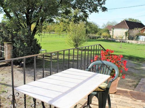 Coulaures House | Maison Périgourdine avec jardin clos, cheminée et activités nautiques à proximité - FR-1-616-15