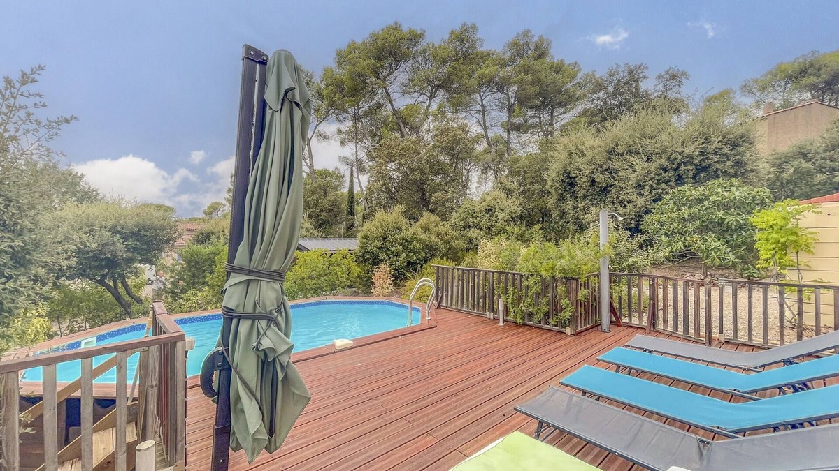 Sillans-la Cascade Villa | Maison petit Sillans - beautiful holiday home with private pool for 6 people
