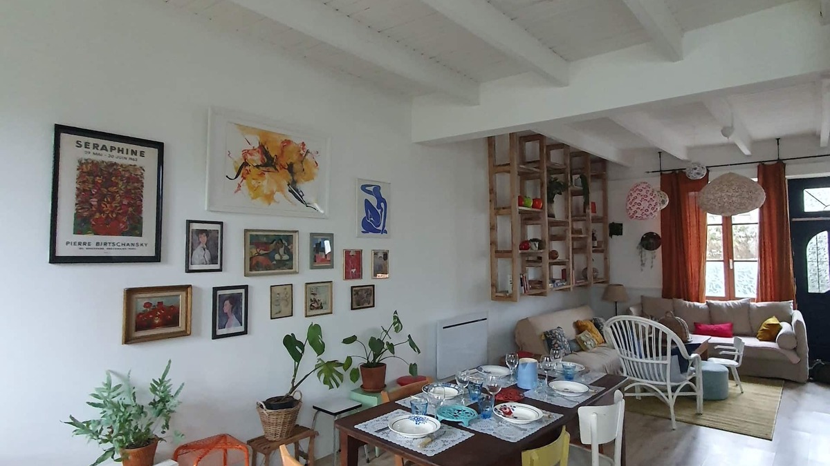 Guerlesquin House | Maison Pour 6 Personnes au Centre de Guerlesquin Finistere