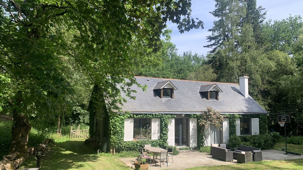 La Chapelle-sur-Erdre House | Maison Rénovée au Calme de la Campagne et Proche de la Ville