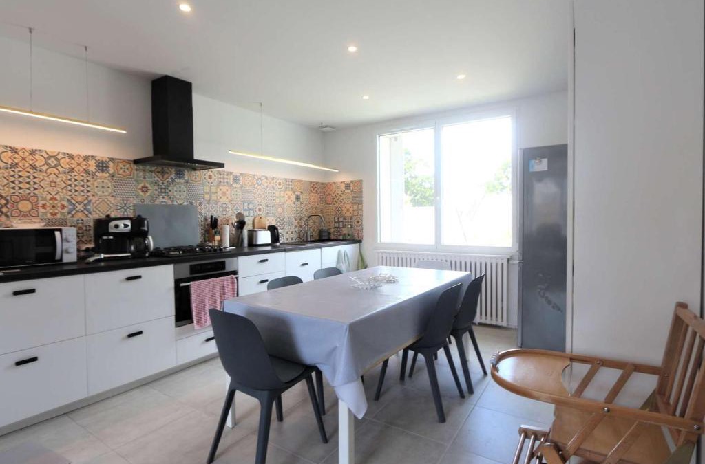 Benodet House | Maison rénovée 3 étoiles à 150m de la plage, idéale pour familles avec espace enfants et Wifi - FR-1-481-116