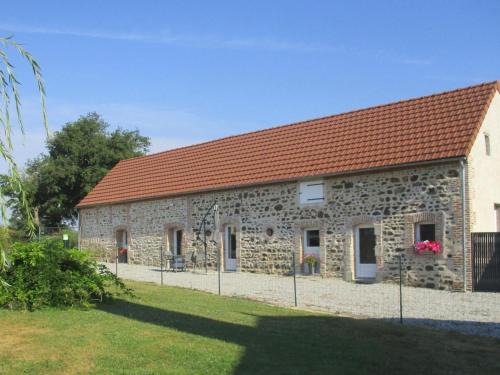 Cressanges House | Maison rénovée pour couple au cœur d'une ferme avec SPA - FR-1-489-579