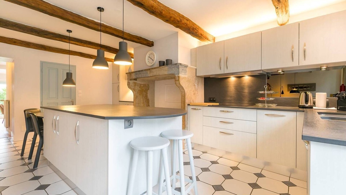 Ahuy House | Maison Saint Agnan - au coeur du village - SR Loc