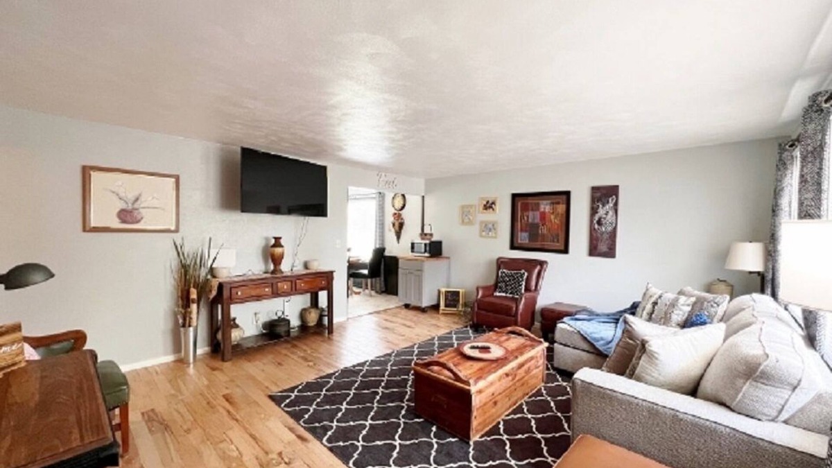 Peoria House | Maison Serene of Peace 02 - gorgeous, charming, quiet, clean and adorable
