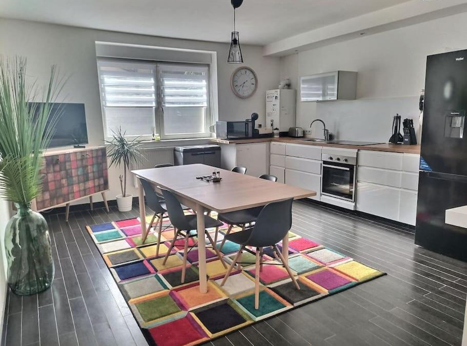 Woippy House | Maison spacieuse 240m² - 7chambres - 16pers'