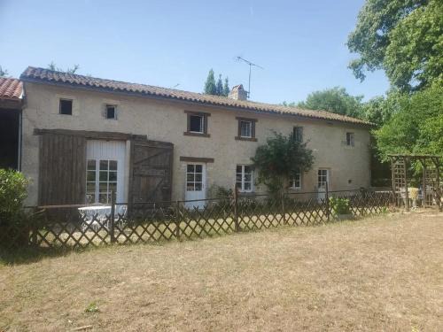 Anche House | Maison spacieuse près du centre équestre