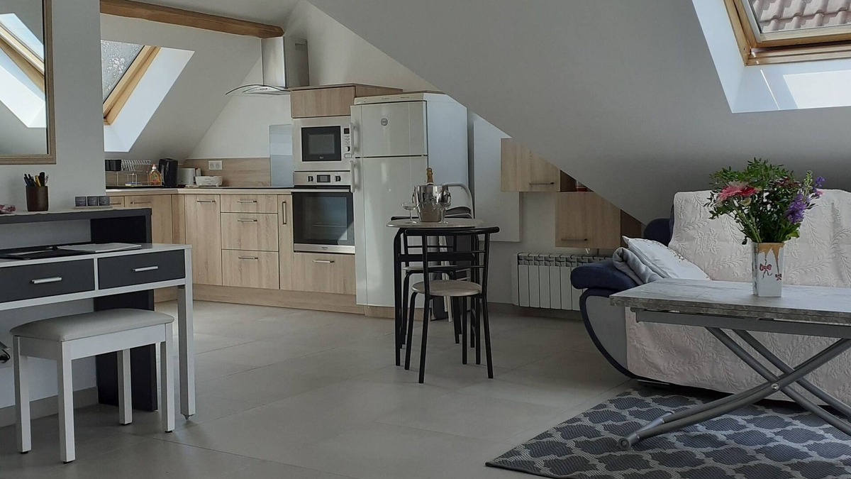 Fontenay-les-Briis House | Maison T2 Meuble Confort Avec SA Grande Terrasse Independant