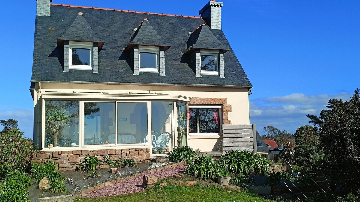 Cote de Granit Rose House | Maison Vue mer avec grand jardin sur la Côte de Granit Rose