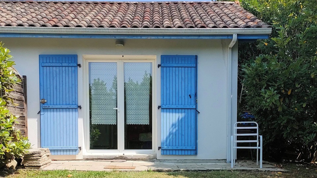 Escos Cottage | Maisonette n ° 3 garden level Border Basque country Béarn. River bath