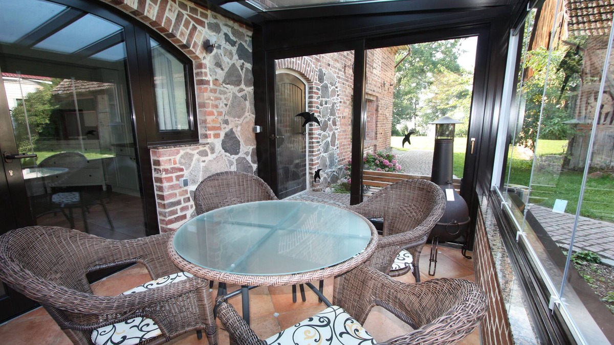 Bad Saarow Apartment | Maisonette with winter garden and view of lake and courtyard - Ferienhof Löschebrand