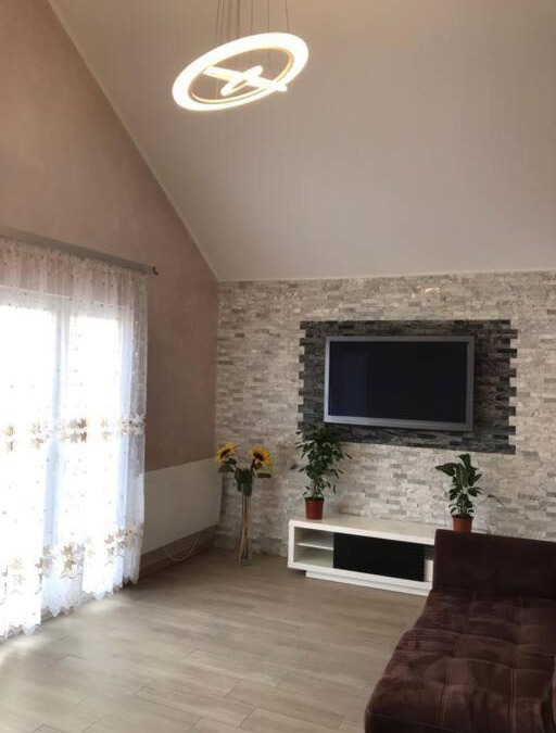 Auneuil Apartment | Maisonnette avec la terrasse