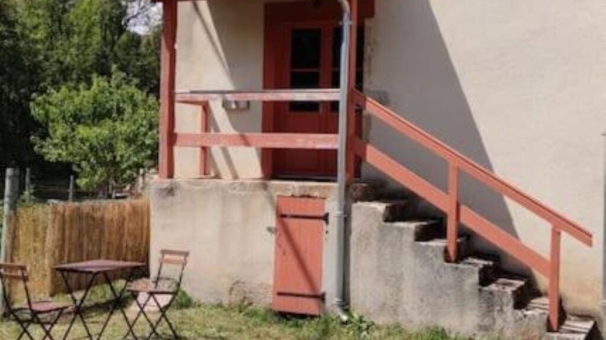 Semur-en-Auxois House | maisonnette du bateau lavoir