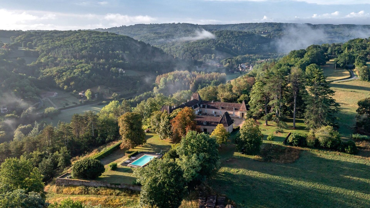 Urval Other | MAJESTIC 17tCent. CASTLE OVERLOOKING THE VALLEY IN THE DORDOGNE GOLDEN TRIANGLE