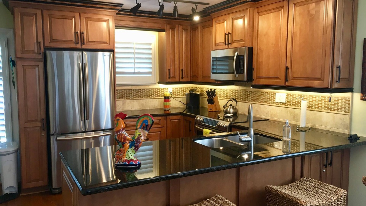 Truman Annex House | MAJESTIC PARADISE II Luxury living in Truman Annex. Downtown, pool, 2 blks