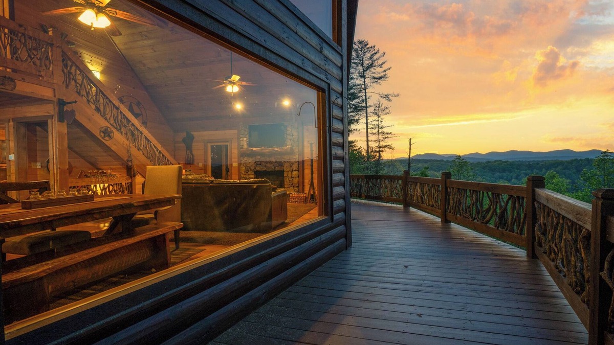 Mineral Bluff Cabin | Majestic View- Blue Ridge GA