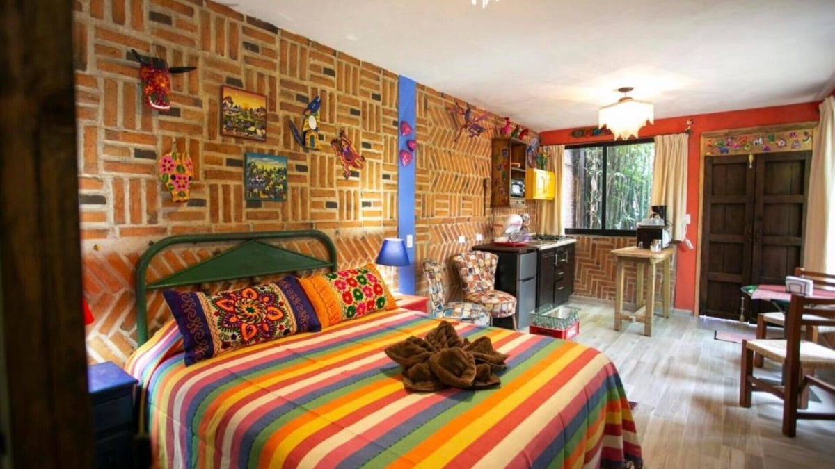 Cholula Apartment | Majikal BnB Martinlandia (Alebrijes)