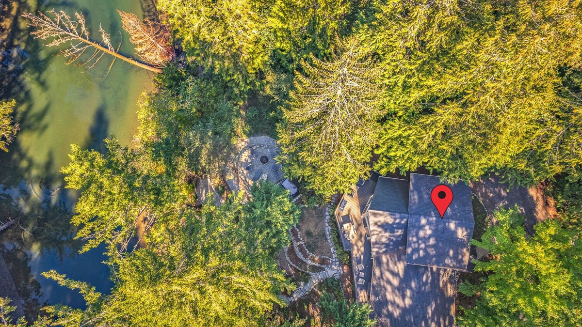 Longbranch House | Make long-lasting vacation memories at Serenity Bay Retreat