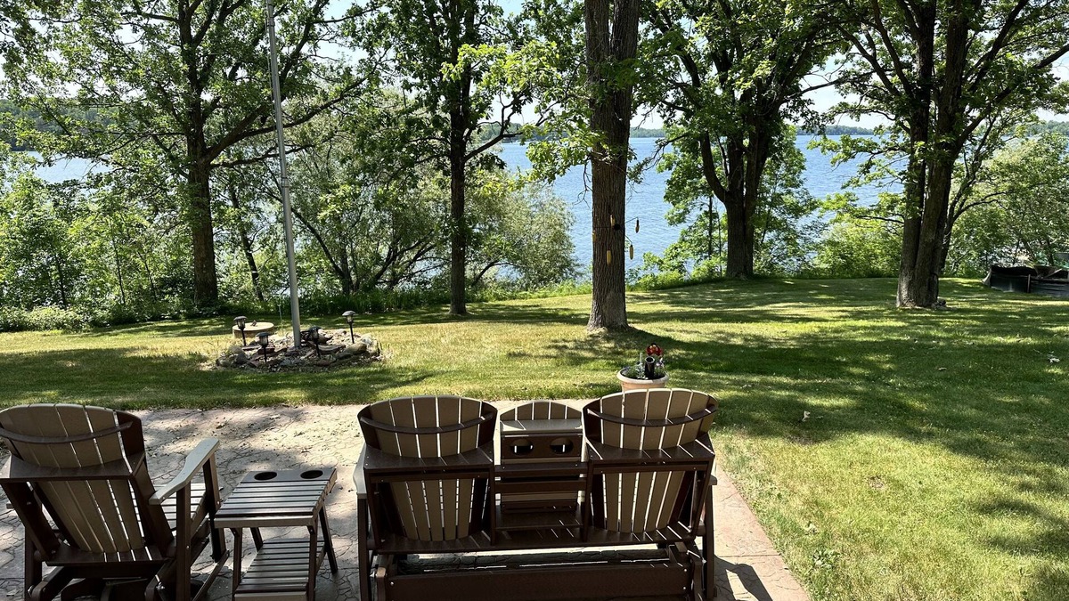 Birchwood House | Make memories at this Big Chetac Lake Cottage