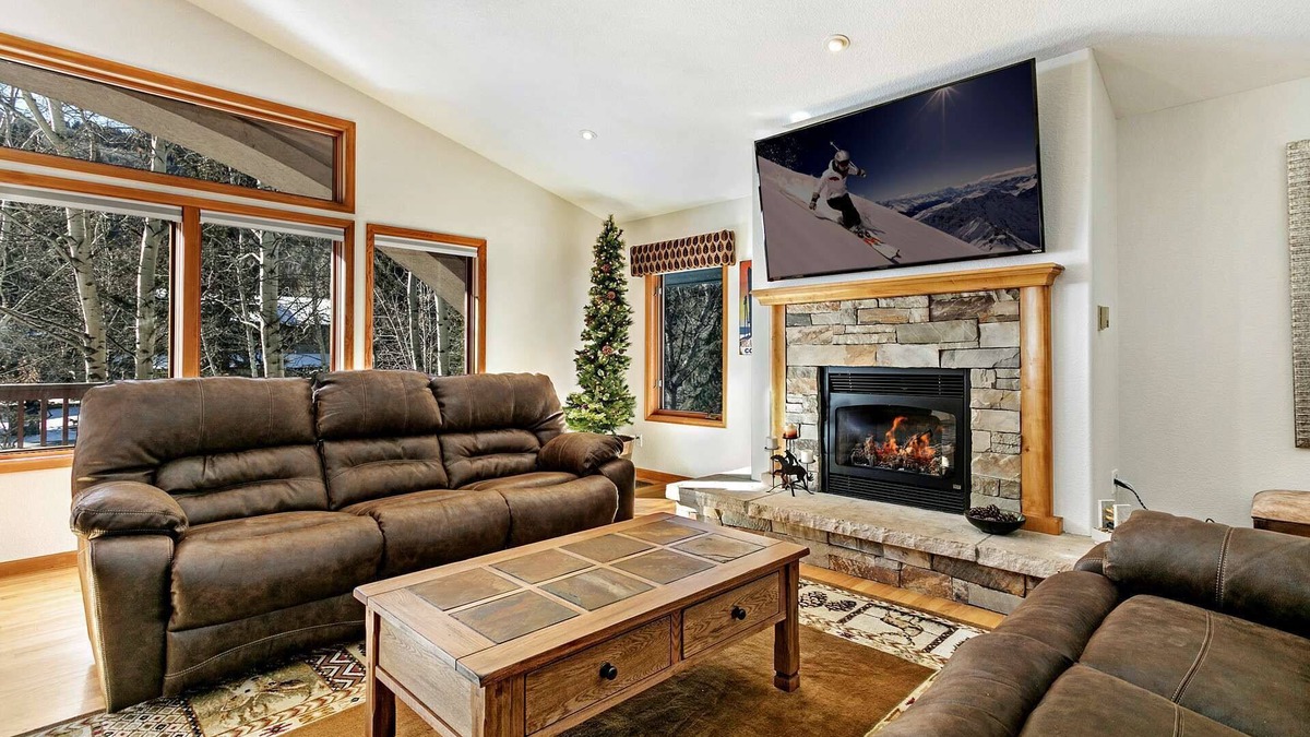 Eagle-Vail House | Make Our Pet Friendly Home Your Next Home! Enjoy the Fenced Yard, Fire Pit + Hot Tub!