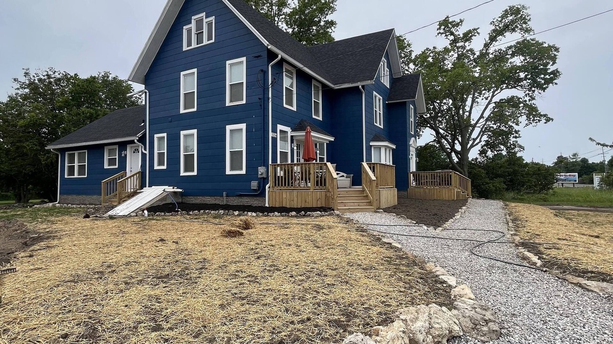 Gypsum Cabin | Make time for Lake Time! Close to all FERRIES, BEACHES, PARKS & CEDAR POINT!