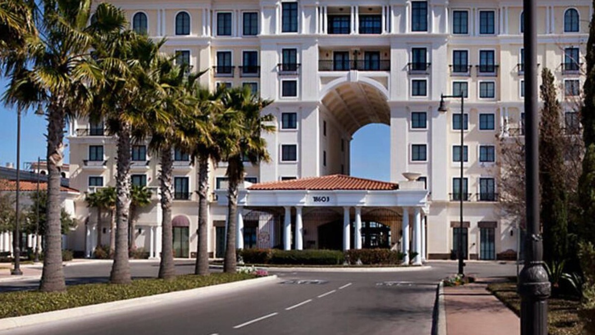 Crownridge of Texas Hotel | Make your Final Four Special at Eilan Resort!