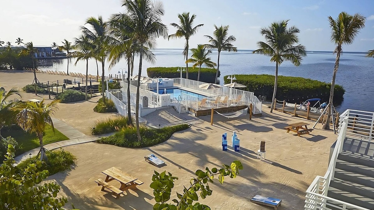 Islamorada Apartment | Make Your Trip More Enjoyable! 2 Convenient Units, Pets Allowed, Onsite Pool