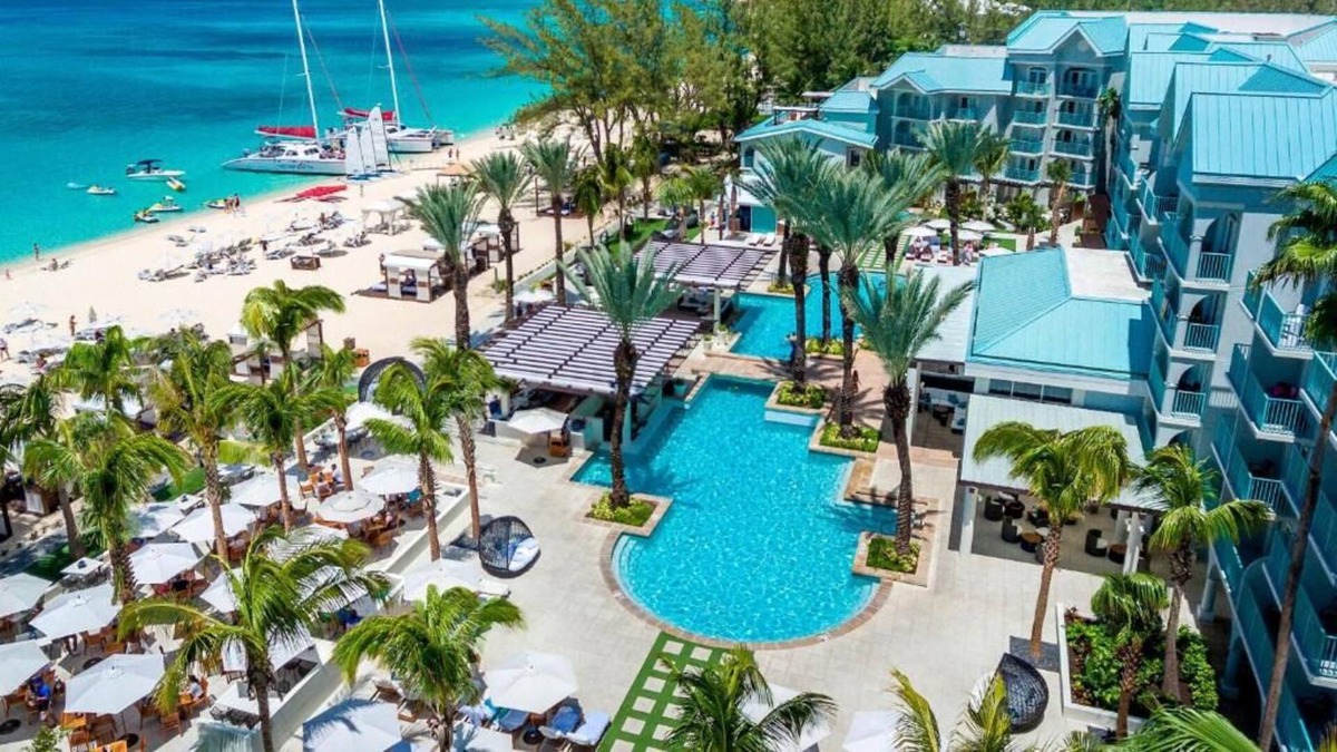 South Sound House | Making The Best Memories Along The Way! Beachfront, Short Drive to Heroes Square